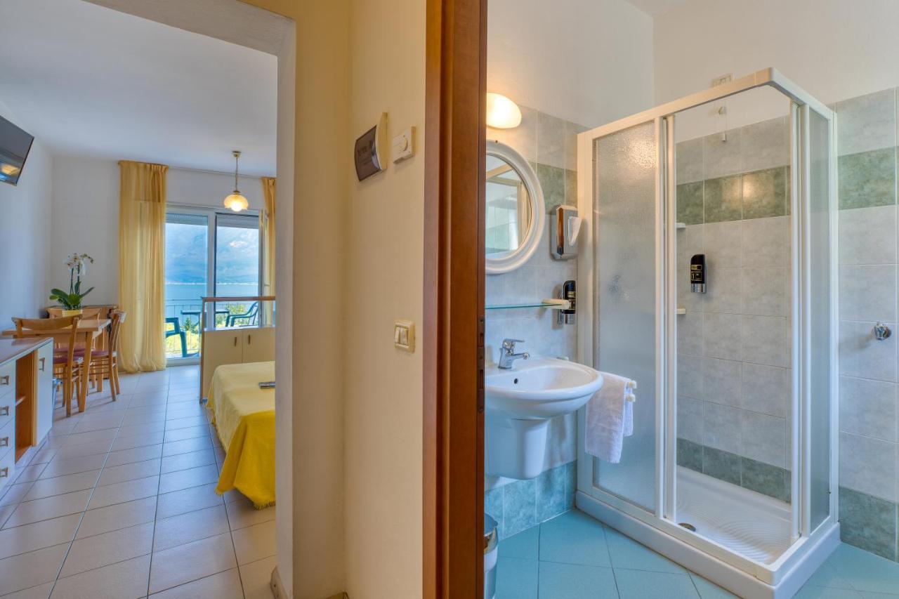 Hotel Casa Piantoni Limone sul Garda Exterior photo